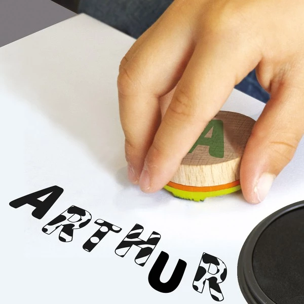 Bon marché 👍 Aladine Tampon Enfant Kit De Tampons Bois Stampo Bambino - Alphabet - 28 Pcs 🛒 3 Bon marché 👍 Aladine Tampon Enfant Kit De Tampons Bois Stampo Bambino - Alphabet - 28 Pcs 🛒 – Image 3